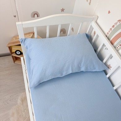 Постільна білизна з органічного мусліну у ліжко 120х60 см Oh My Kids "Sky Blue" блакитний