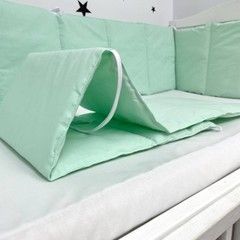 Бортик однотонный тонкий 180х30 см в детскую кроватку Oh My Kids "Mint" мятный