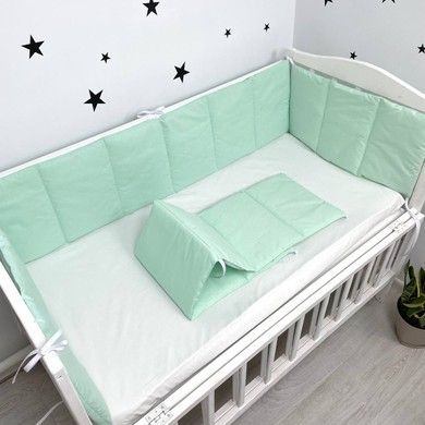 Бортик однотонный тонкий 180х30 см в детскую кроватку Oh My Kids "Mint" мятный