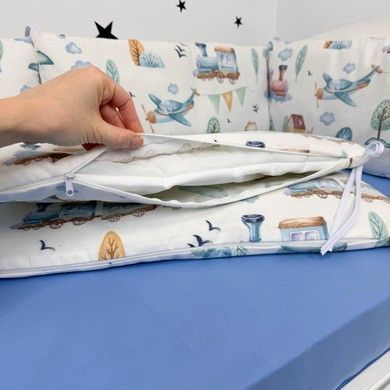 Бортики тонкі зі зйомними наволочками 6 шт у дитяче ліжко Oh My Kids "Паровозики" фланель