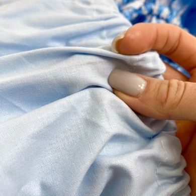 Набір дитячих простирадл на резинці 2 шт в ліжечко 120х60 см Oh My Kids "Зигзаг" блакитний