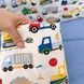 Бортики тонкі 1 шт 120 см + 2 шт по 60 см у дитяче ліжечко Oh My Kids "Різнокольорові будівельні машинки" сатин блакитний