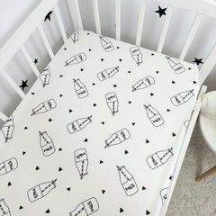 Простирадло на гумці в дитяче ліжечко 120х60 см Oh My Kids "Milk Bottles" білий ранфорс