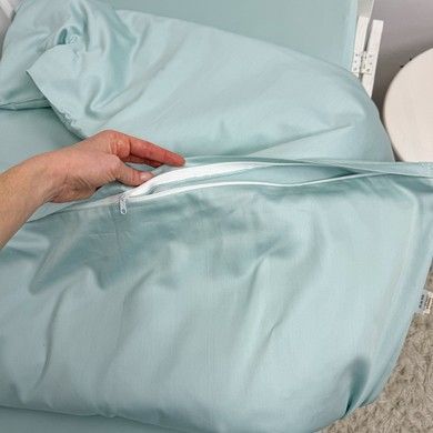 Cатинова однотонна постільна білизна для матраца 120х60 см Oh My Kids "Mint"