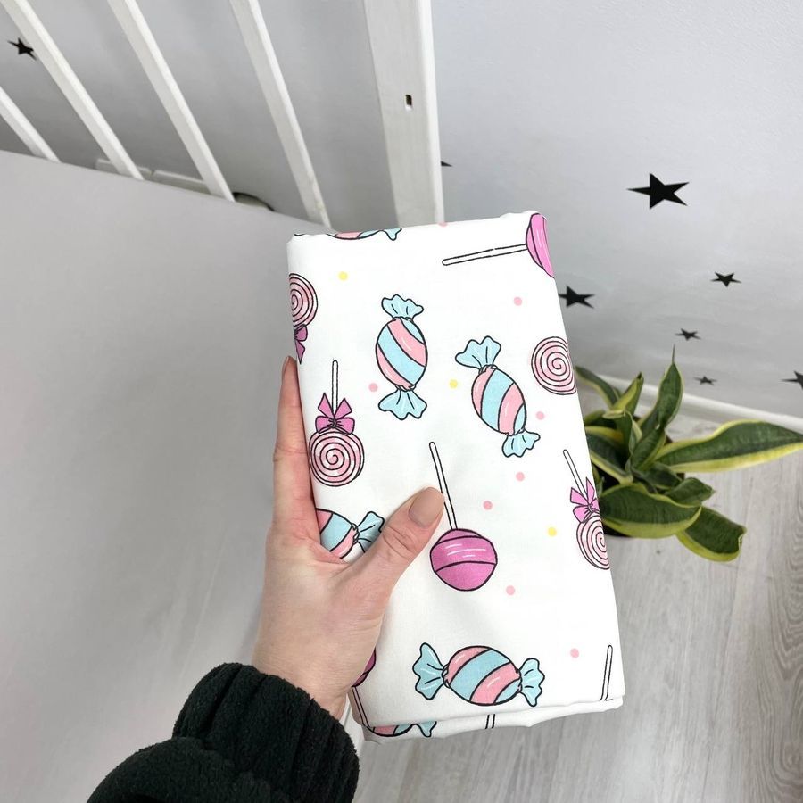 Водонепроникна пелюшка Oh My Kids "Цукерки" 95х75 см