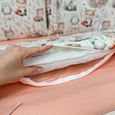 Бортики у дитяче ліжечко для дівчинки Oh My Kids "Зайчики Лисички" 6 шт