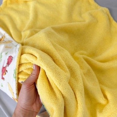 Махровий рушник 70х70 см для купання дитини з куточком Oh My Kids "Динозаврики" жовтий