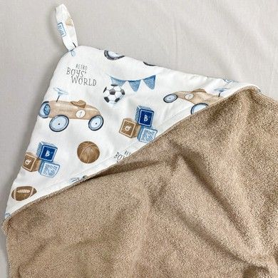 Махровое полотенце с уголком 70х70 см Oh My Kids "Ретро машинки" бежевое