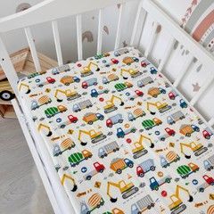 Водонепроницаемая простыня на резинке 120х60 см для мальчика Oh My Kids "Машинки строительные"