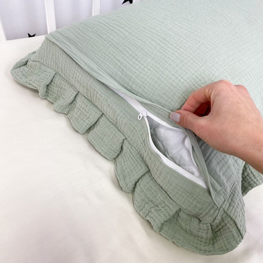 Муслиновая наволочка с рюшами 40х60 см Oh My Kids "Dark Mint"