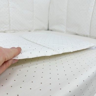 Тонкие бортики на 4 стороны детской кровати 120х60 см &laquo;Abstract dots&raquo; молочный ранфорсOh My Kids