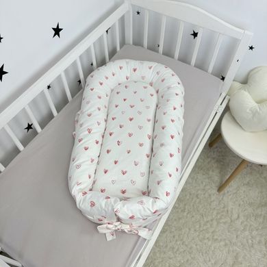 Кокон зі зйомним чохлом для новонародженого Soft OMK "Red Hearts"