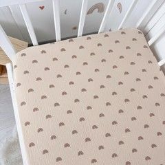 Дитяче муслінове простирадло на гумці 120х60 см Oh My Kids "Beige Rainbows" 100% бавовна