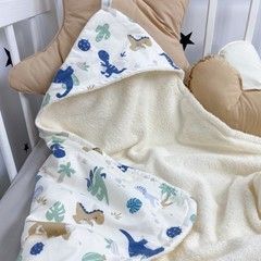 Рушник з куточком розмір 70х70 см Oh My Kids "Dino" молочний